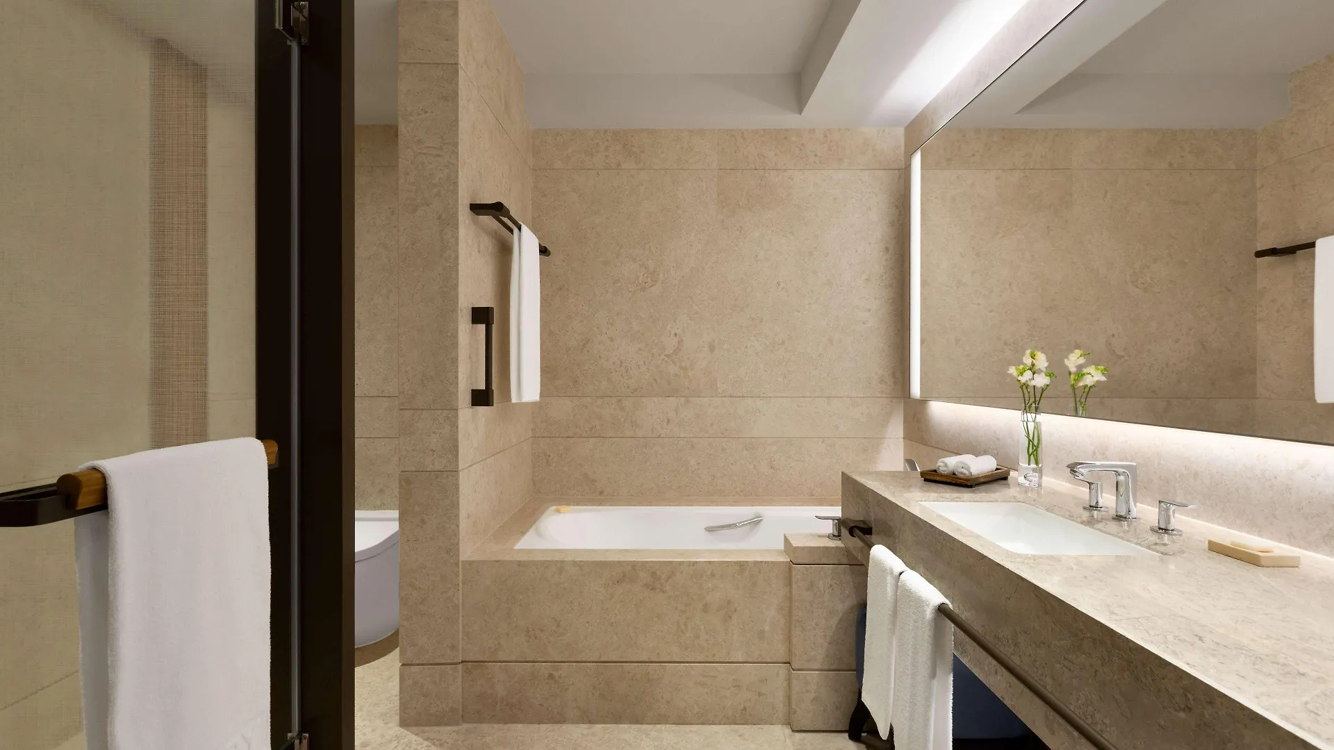Kerry Hotel Hong Kong By Shangri-La 5*,
