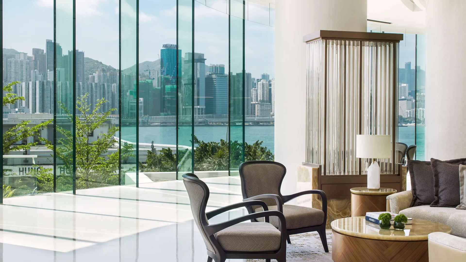 Kerry Hotel Hong Kong By Shangri-La 5*,