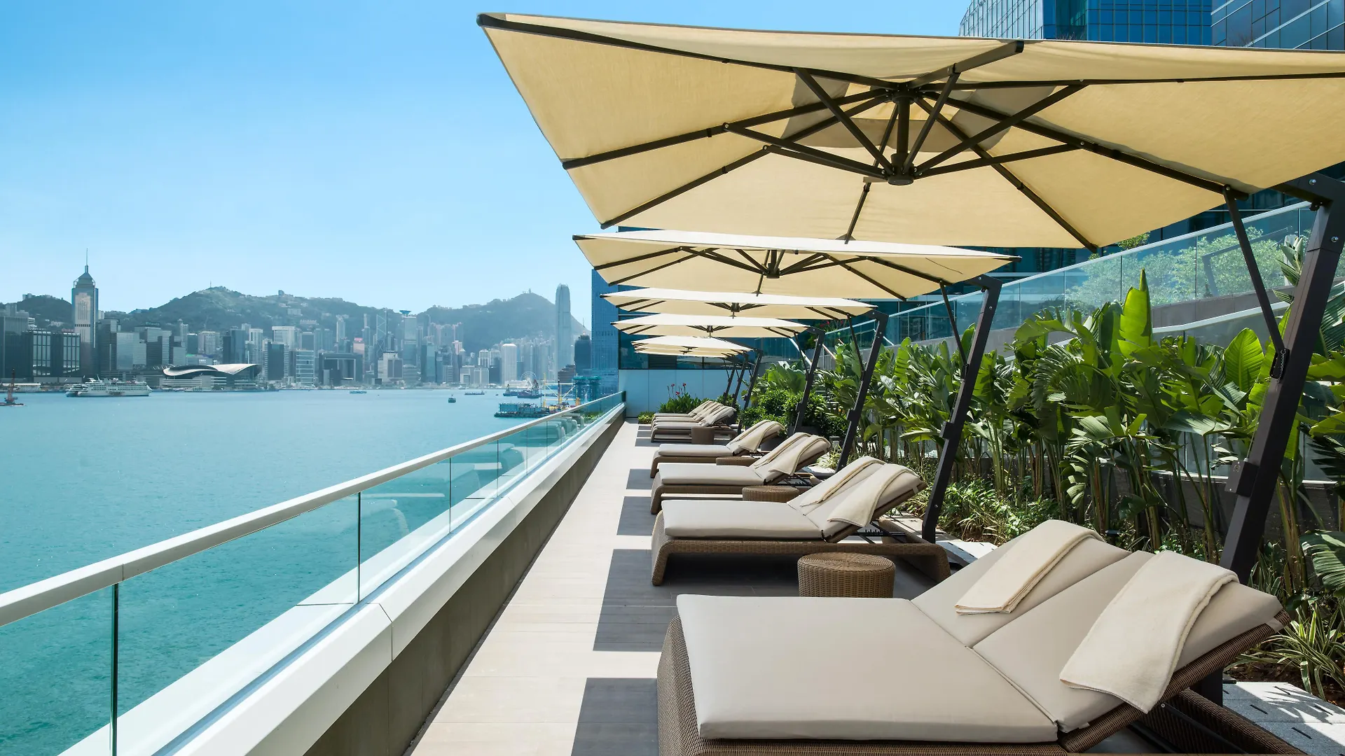 Kerry Hotel Hong Kong By Shangri-La 5*,